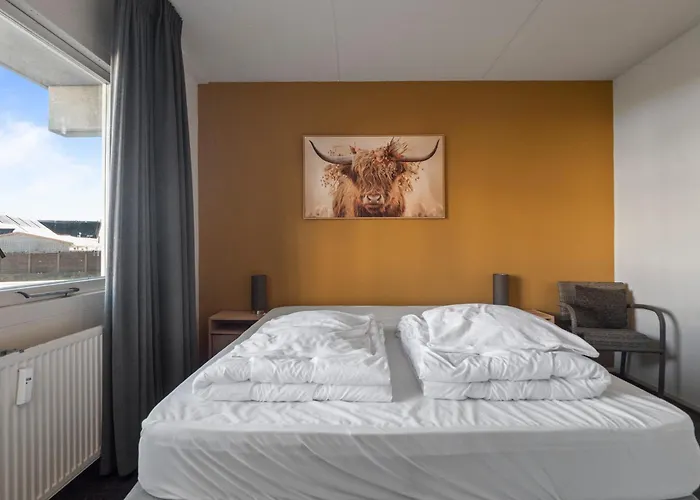 14 - Aan De Duinen, Aan Zee