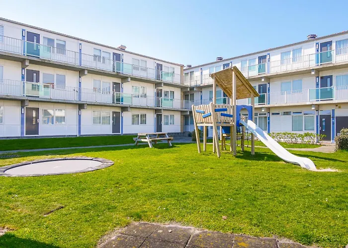 14 - Aan De Duinen, Aan Zee *